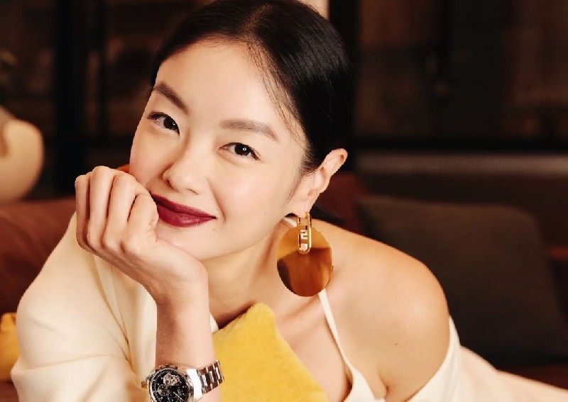 Sheila Sim: A Renowned Model – Fashion Industry
